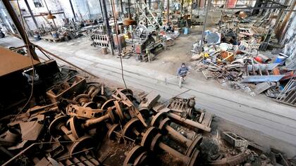 Los talleres de Liniers están saturados de material en desuso