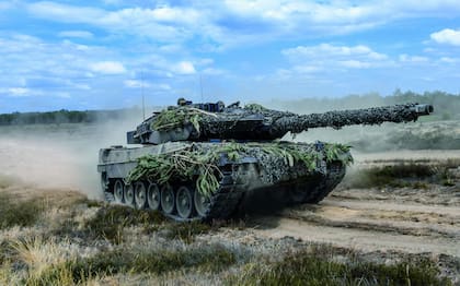 Los tanques Leopard 2 son fabricados por la empresa alemana Krauss-Maffei Wegmann