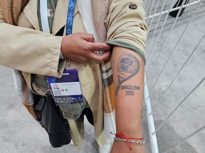 Los tatuajes de Sandra quedarán suspendidos hasta que su hijo alcance el número 1 (Crédito: Sofía Jaimez Bertazzo)