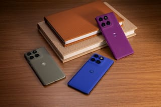 Motorola actualiza sus teléfonos Edge, vuelve a los relojes y trae unos inusuales auriculares