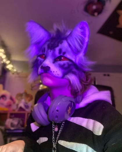 Los therians se comportan en el día a día como los animales que se autoperciben