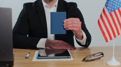 El Uscis ofrece la herramienta gratuita Find Legal Services, que permite ubicar representantes acreditados por estado