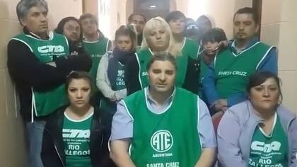 Los trabajadores de ATE en la casa de gobierno de Santa Cruz