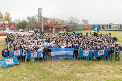 Los trabajadores de INTA Castelar cuando salieron en respaldo del organismo