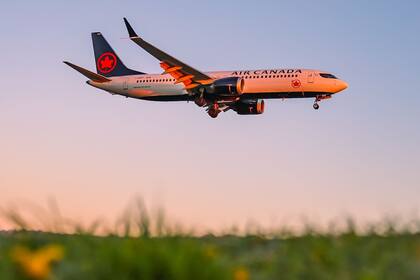 Los trabajadores de la aerolínea reclamaron un incremento salarial