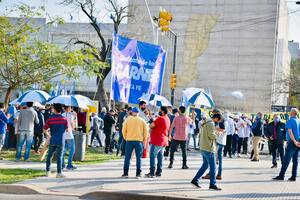 Los trabajadores de los frigoríficos alertan que se les reduzco 40% el ingreso