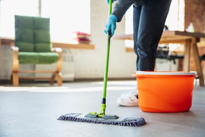 Los trabajadores del servicio domestico reciben un 7 por ciento de aumento en mayo