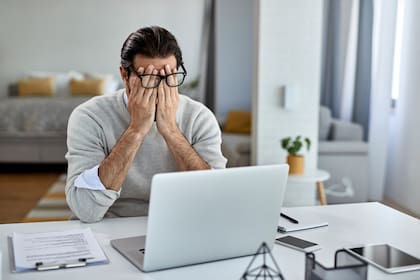 Los trabajadores no deben compartir información protegida o confidencial, según los especialistas
