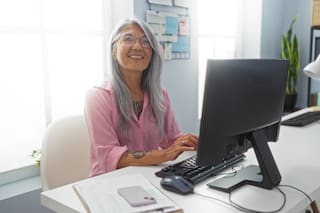 Cómo la inteligencia artificial extiende la vida laboral de los trabajadores silver