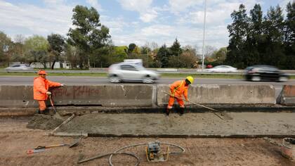 Los trabajos en la construcción del nuevo carril