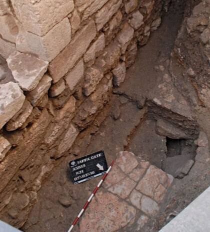 Los trabajos en la excavación arqueológica