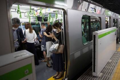 Los trenes de Japón han comenzado a llenarse como de costumbre