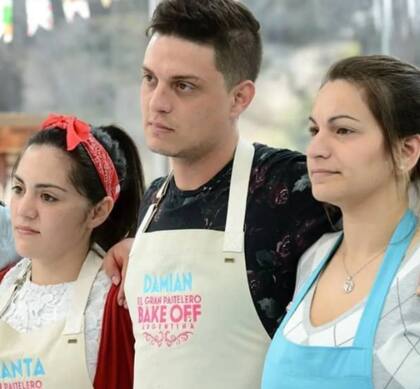 Los tres finalistas del reality que busca al mejor pastelero amateur de Argentina. Fuente: Telefe.