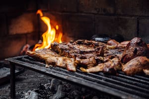 Cuál es la nueva tendencia que sustituye al asado con carbón y leña