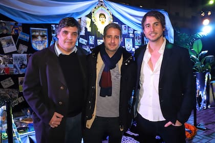 Los tres socios detrás del lanzamiento de "Maradona" en Via Viva, Alejandro Candioti, Lisandro Pablo Cleri y Francisco García Moritán