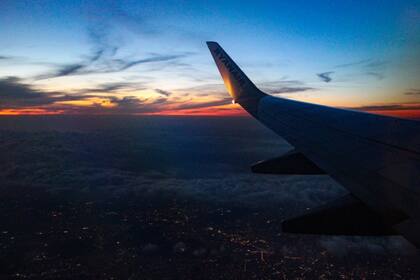 Los tripulantes y los pasajeros se desmayaron en pleno vuelo (Foto Pexels)