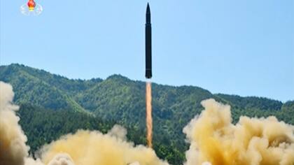 Los tuits de Trump tras enterarse que Corea del Norte lanzó un nuevo misil