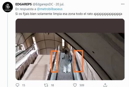 Los usuarios de las redes no dejaron pasar el error del empleado mientras desinfectaba las escaleras mecánicas del Metro de Bilbao