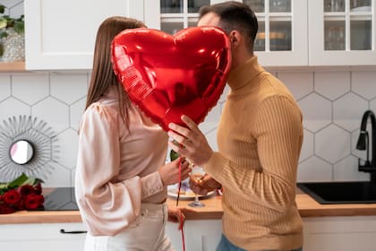 Los usuarios pueden responder distintas preguntas respecto al Día de los Enamorados