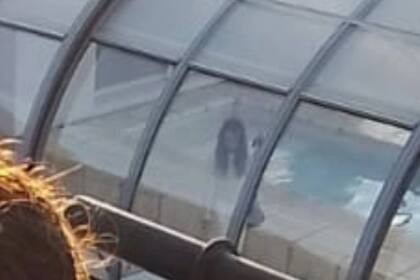 Los usuarios relacionaron a la figura con la de un fantasma (Captura Twitter @agusTdacol7)