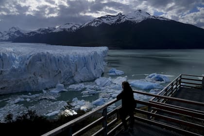 Los valores de los pasajes para ir a El Calafate este vernao (AP Photo/Natacha Pisarenko, File)