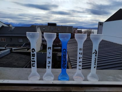 Los vasos icónicos de los boliches Grisú, Roket, Cerebro, By Pass y Genux; solo falta Feet Up