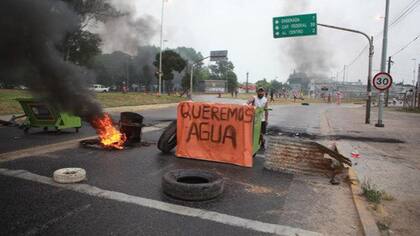 Los vecinos aseguran que continuarán con la protesta hasta que se solucione el problema