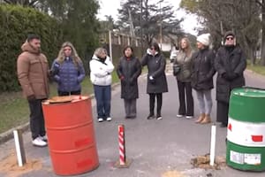 Vecinos de Ciudad Evita decidieron “atrincherarse” por estar hartos de la inseguridad cotidiana