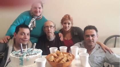 Los vecinos que celebraron el cumpleaños