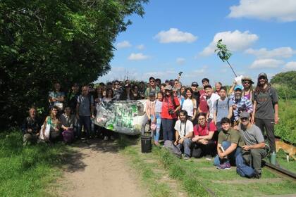 Los vecinos que conforman la ONG Isla Verde