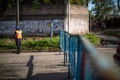 Los vecinos reciben asistencia diaria para permanecer aislados