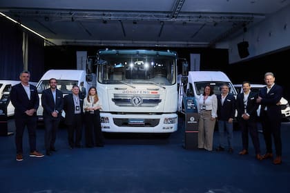 Los vehículos pesados llegarían en 2026