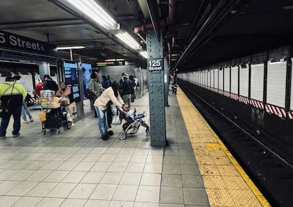 Los vendedores ya se ubican en zonas de alto tránsito turístico como el Brooklyn Bridge, Times Square