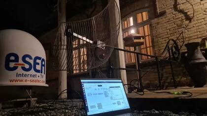 Los versos viajarán en forma de señales de radio.