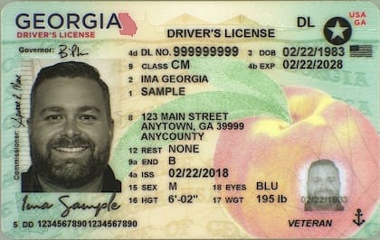 Los veteranos con servicio activo honorable en las Fuerzas Armadas de EE.UU. o con 20 años de servicio en la Guardia Nacional pueden obtener una licencia gratuita