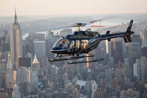 Los viajes en helicóptero sobre el Río Hudson son un tipo de tour muy requerido por los turistas en Nueva York