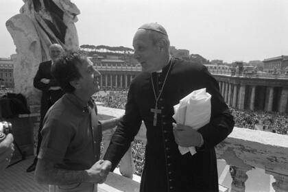 Los vínculos del arzobipspo Paul Marcinkus en EE.UU. fueron la causa de muchos escándalos en el banco del Vaticano