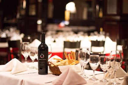 Los vinos de la cava de Cucina D'Onore son ideales para maridar sus especialidades italianas (y para brindar por una buena amistad)