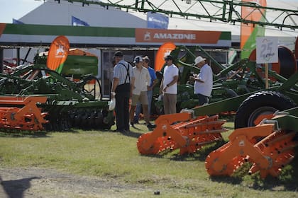 Los visitantes se apresuran recorren Expoagro en el ultimo día