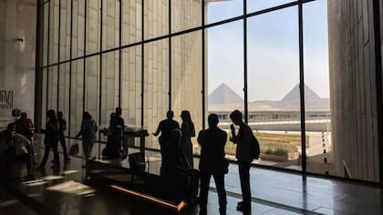 Los visitantes solo han podido acceder a secciones parciales del museo antes de su gran inauguración el 1 de noviembre de 2025