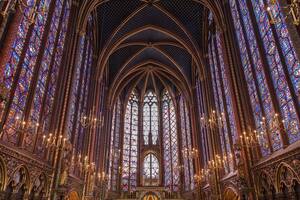 El arte de la luz: cinco catedrales europeas con vitraux espectaculares