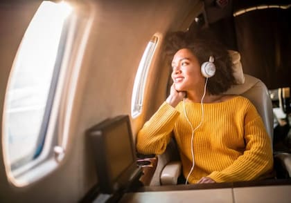 Los vuelos sin escalas y en la franja matutina permiten tener mayores garantías de que se llegará a tiempo