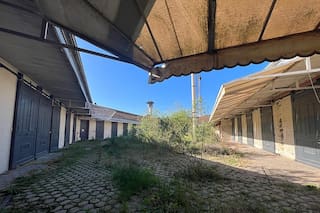 La historia de un edificio icónico de Buenos Aires: “Se robaron hasta los herrajes”