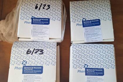 Lotes de bromuro de vecuronio incautados en la casa del imputado