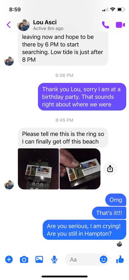 Lou Asci encontró el anillo de Francesca en la playa.