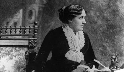 Louisa May Alcott fue una escritora estadounidense que retrató la crianza y el lugar de las mujeres posterior a la Guerra Civil de su país 
