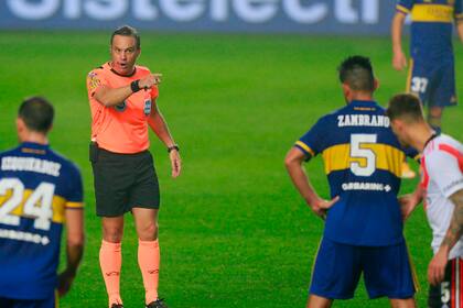 Loustau dirigió el Boca-River de la Copa Argentina en La Plata.