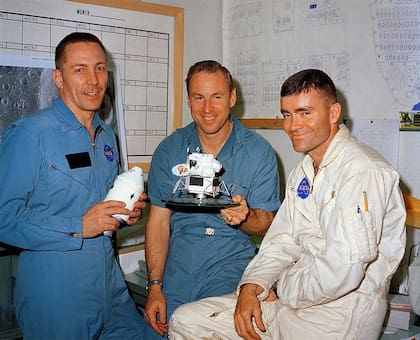 Lovell junto a Fred Haise y Jack Swigert