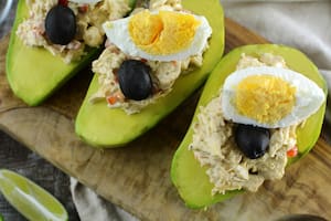 Palta rellena con pollo