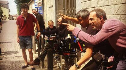 Luca Guadagnino en una jornada de rodaje junto a Timothée Chalamet